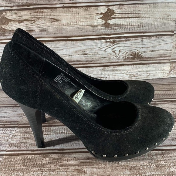 Womens Black Suede Pumps - Picture 4 of 6